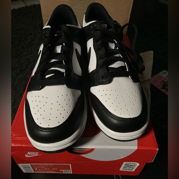 Nike Dunks Low Panda - Picture 6 of 6